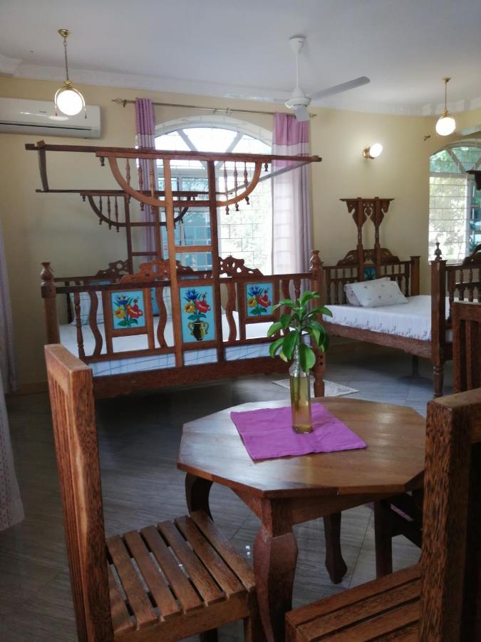 Salhiya Lodge 잔지바르 외부 사진